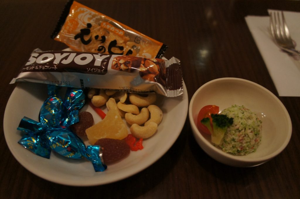 ラウンジ食べたもの