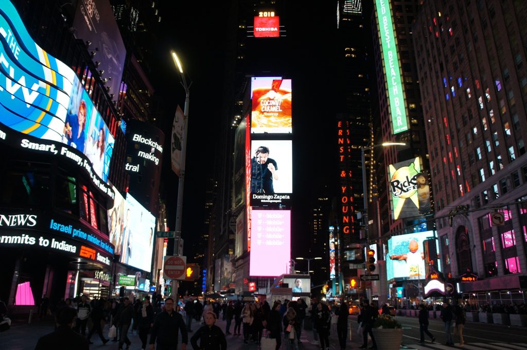 タイムズスクエア