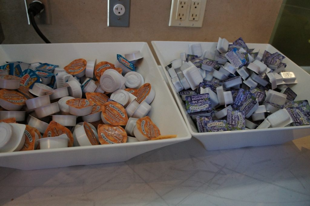 エレメント朝食ピーナッツバター