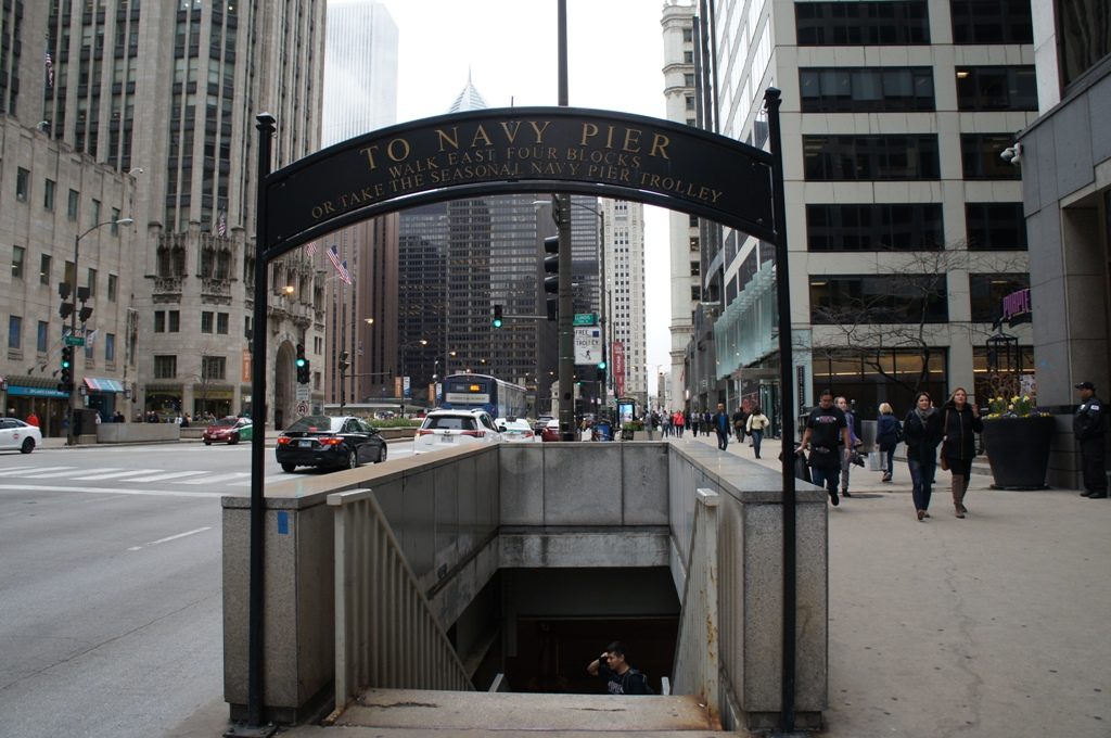 ネイビーピアへの道