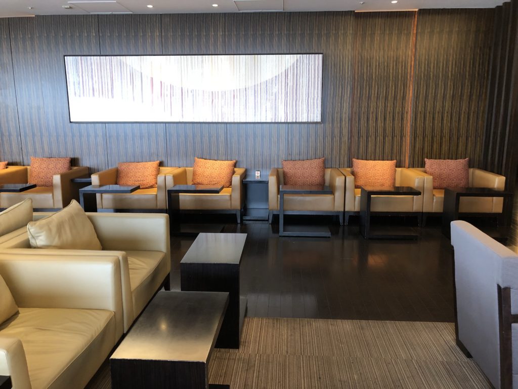 ファーストクラスラウンジ