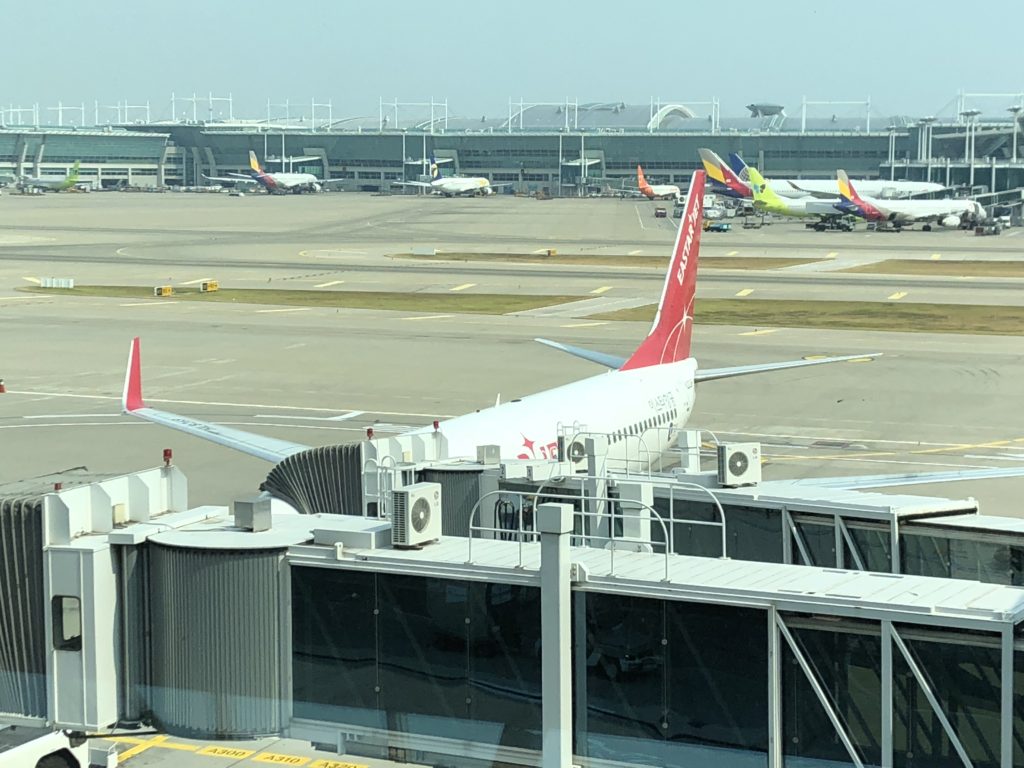 イースター航空飛行機