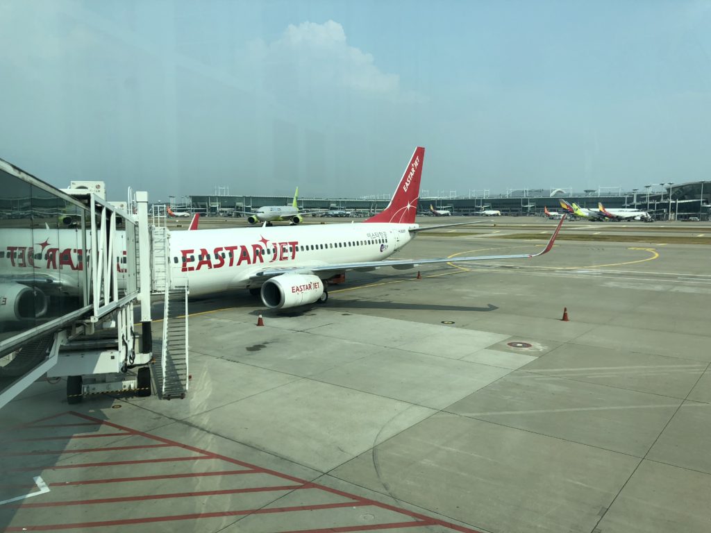 イースター航空飛行機