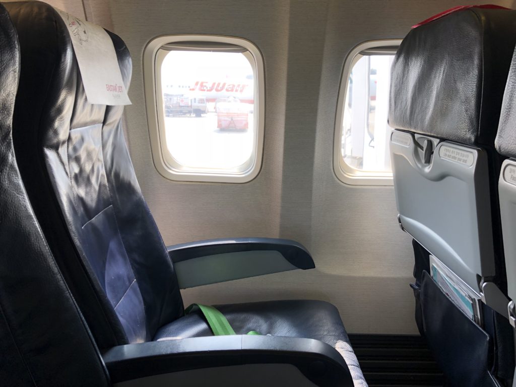 イースター航空座席