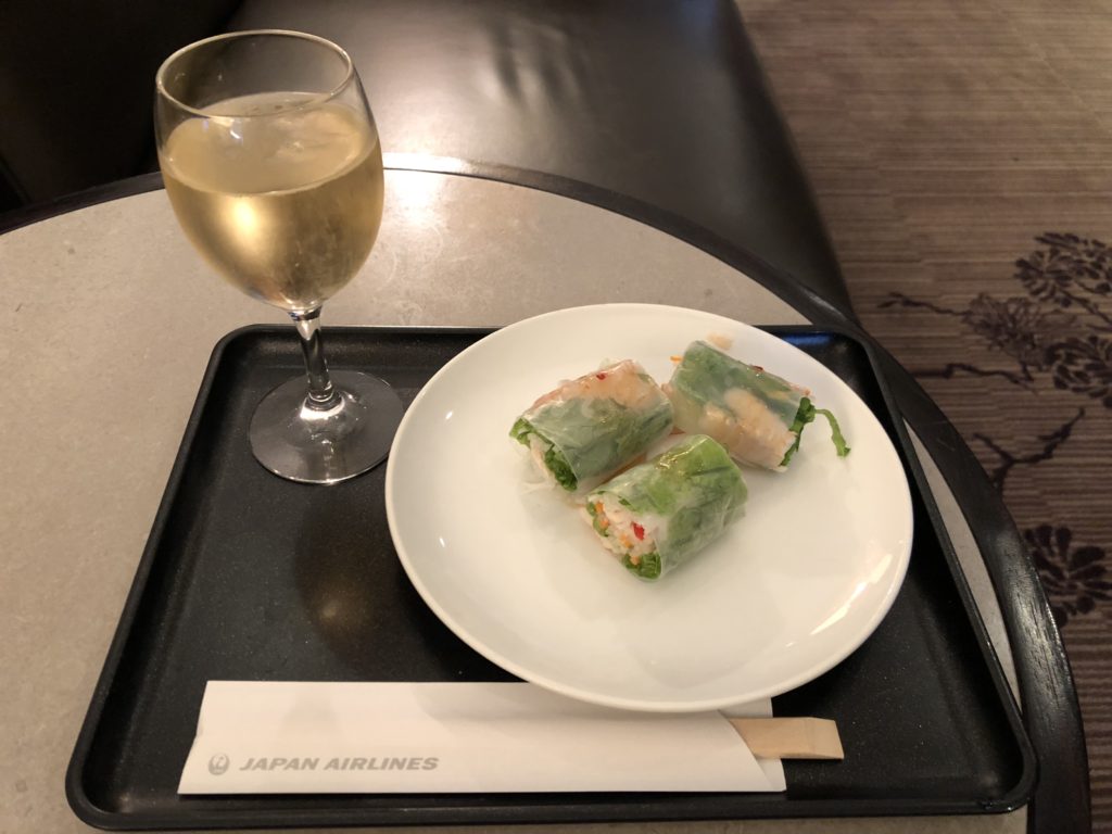 JALファーストクラスラウンジ食べたもの