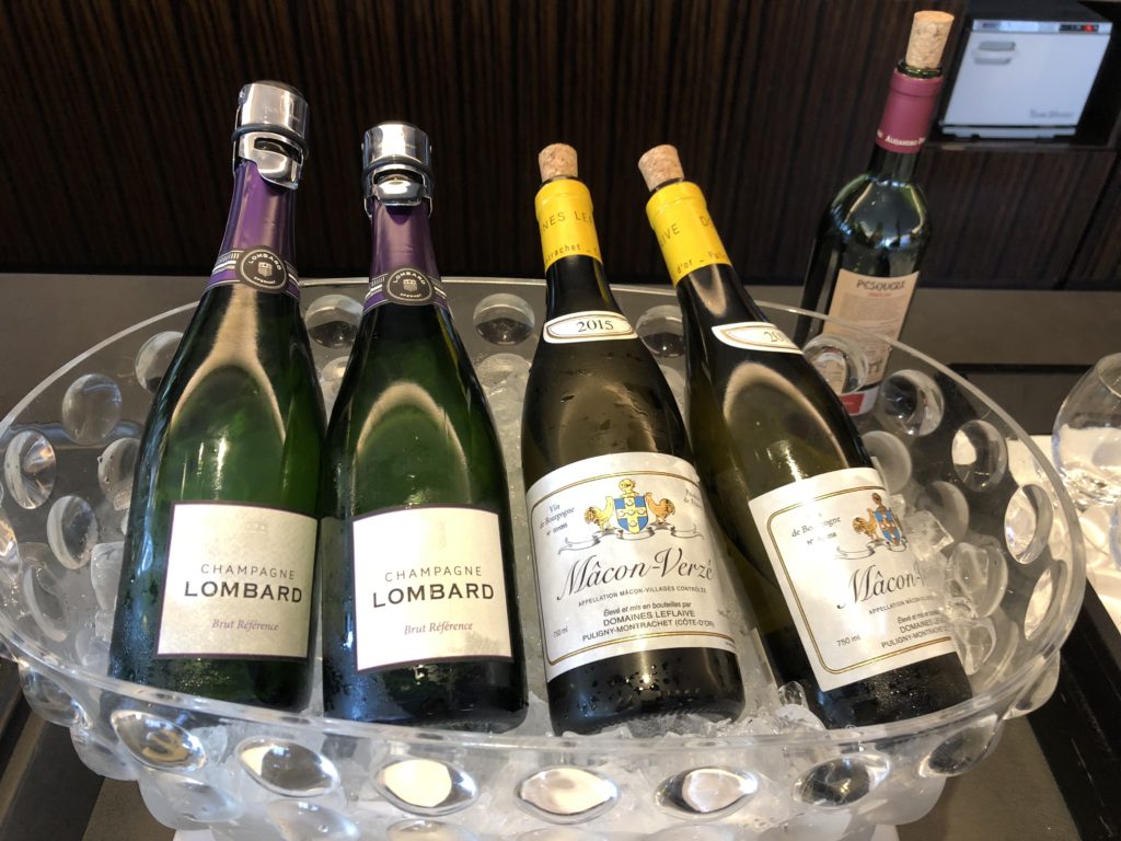 JALファーストクラスラウンジワイン