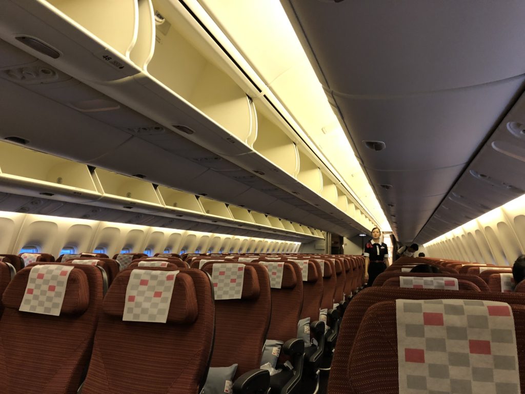 JALエコノミークラス