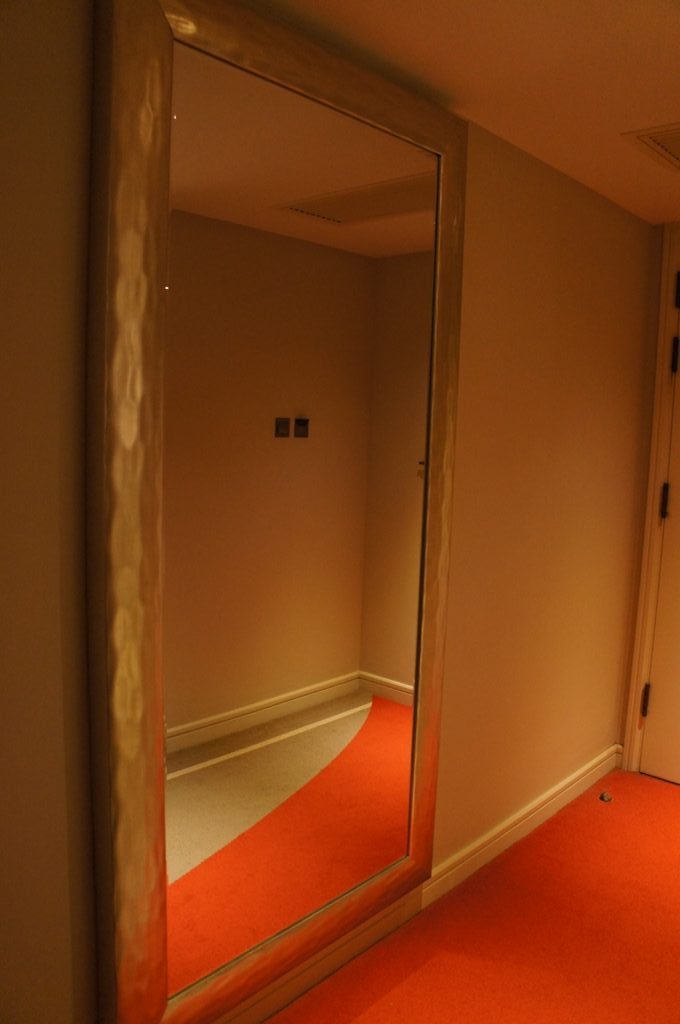 シェラトン大きな鏡