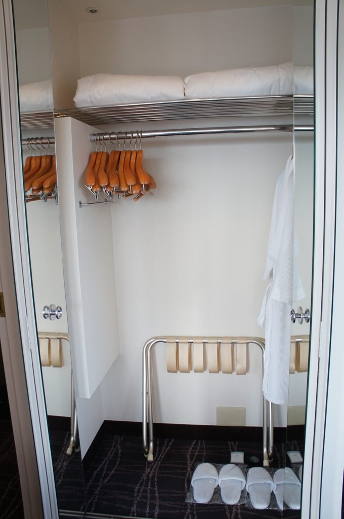 ウェスティンホテル大阪クローゼット