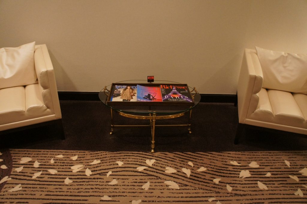 レディースフロアエレベーター前