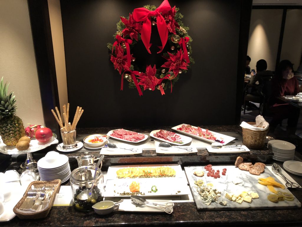 クラブラウンジ食べ物