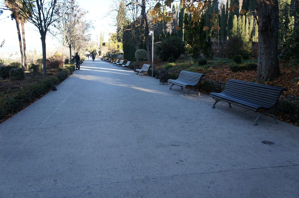 フェネラリフェへの道