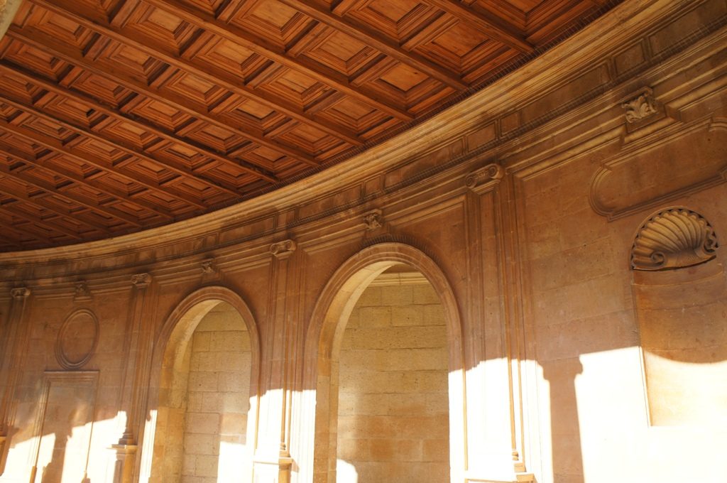 カルロス5世宮殿