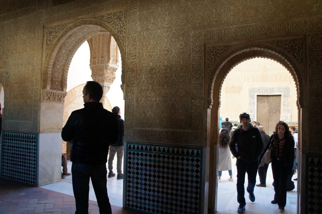 メスアールの中庭