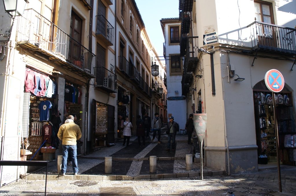 カルデレリア・ヌエバ通り