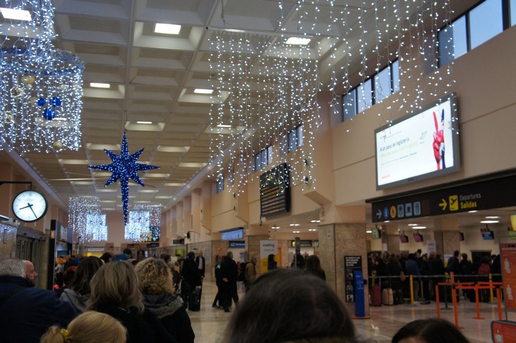 チェックインの列