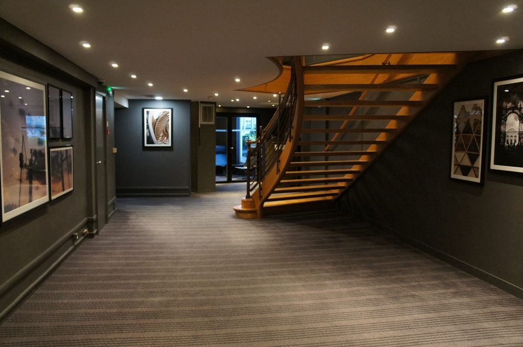 クラブラウンジ入口