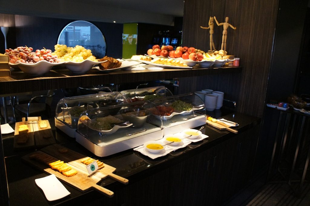 クラブラウンジ