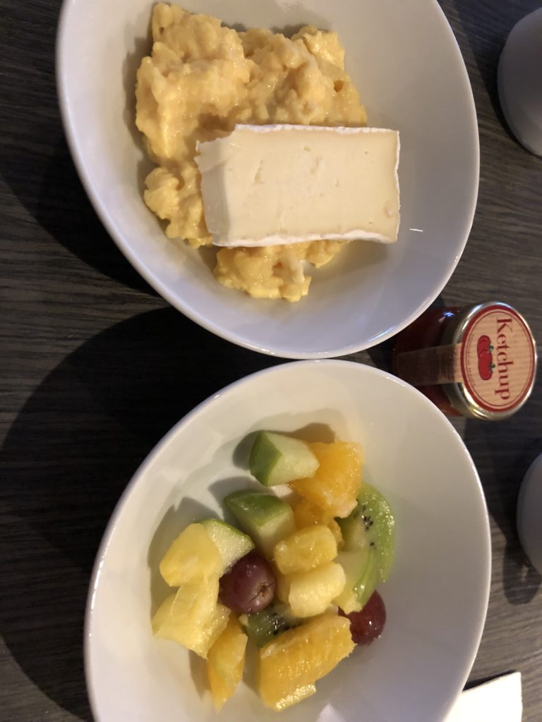 クラブラウンジ食べたもの