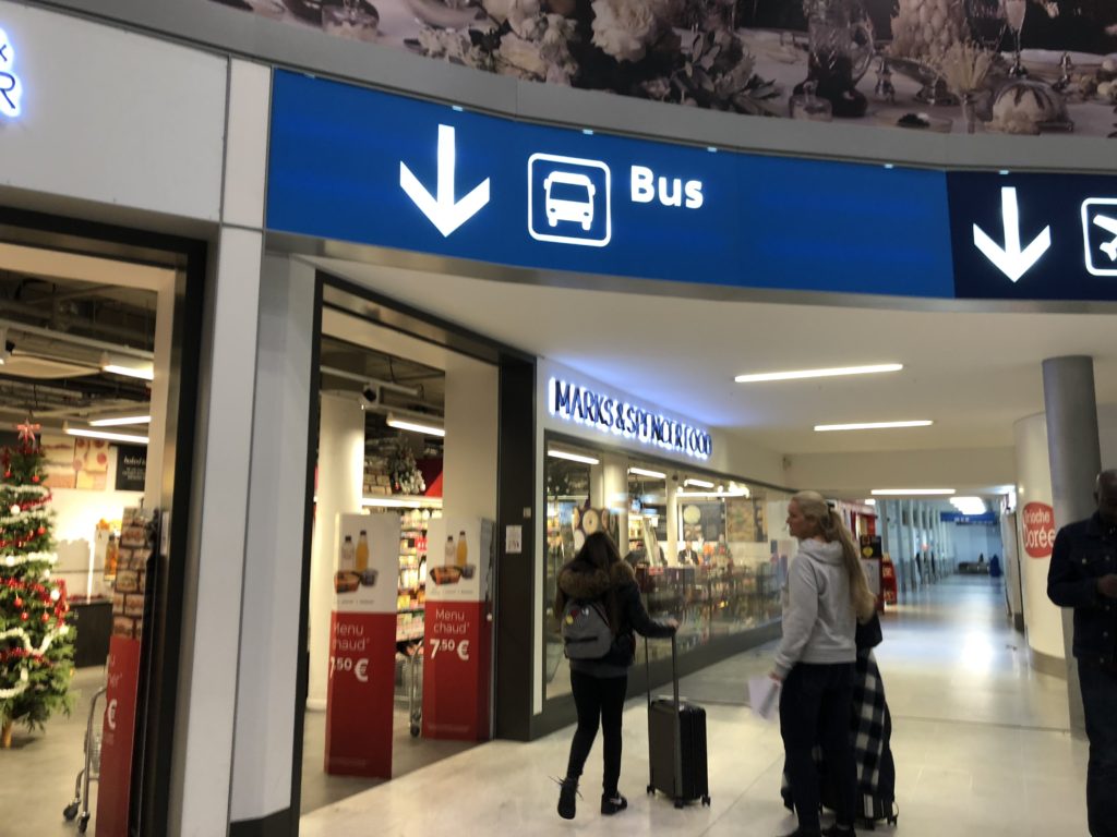 シャルルドゴール空港