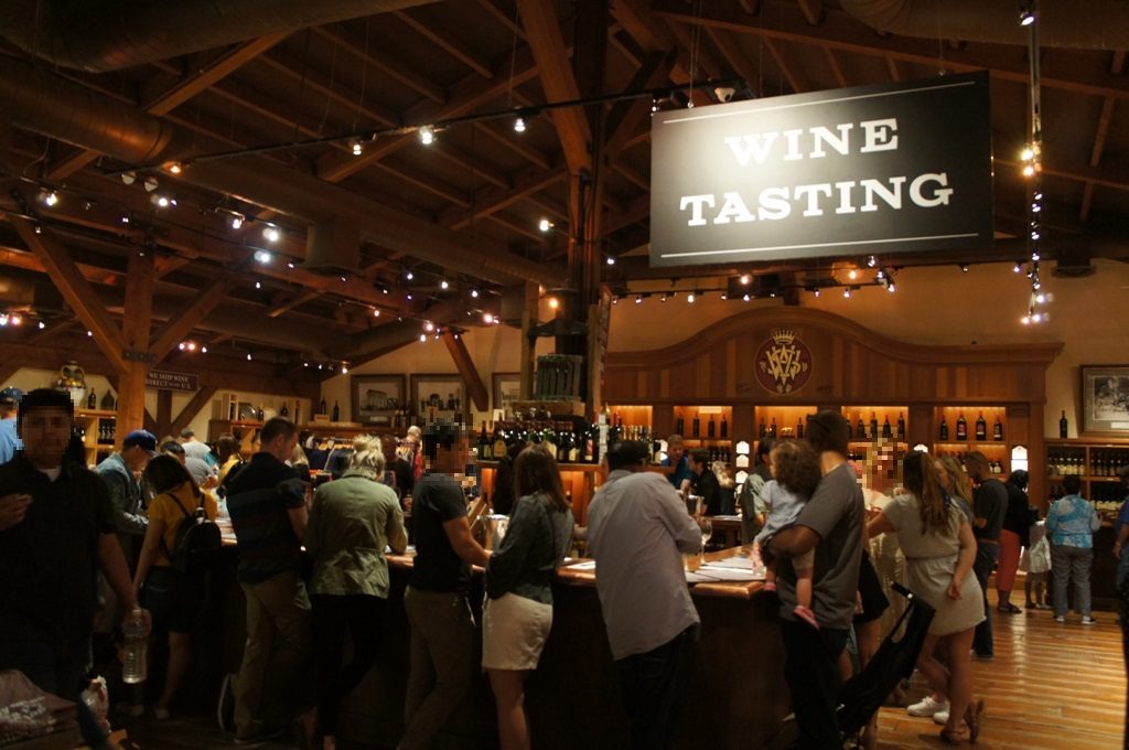 V.Sattui Wineryテイスティングコーナー