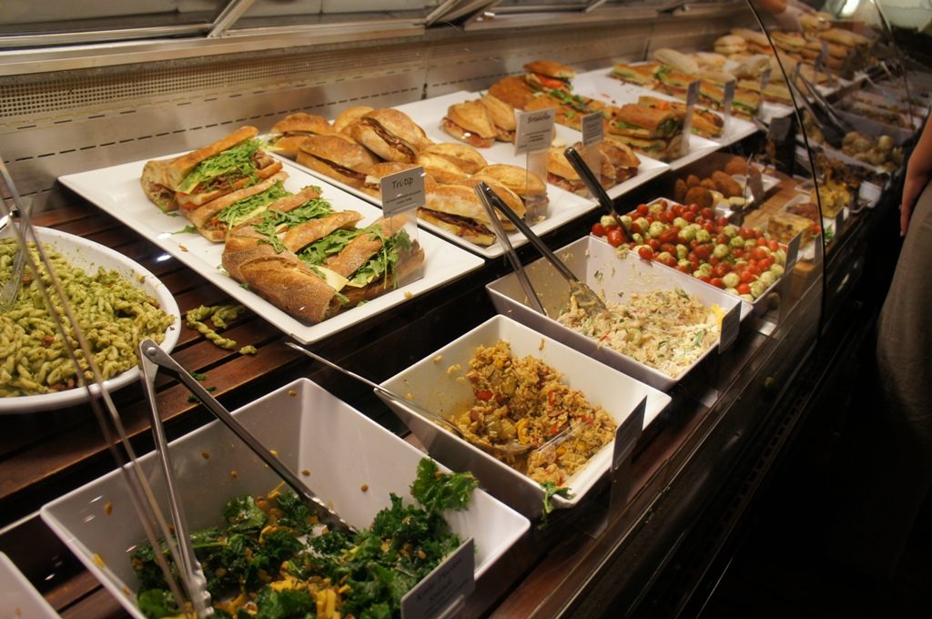 V.Sattui Wineryデリ