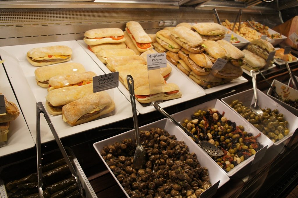 V.Sattui Wineryデリ