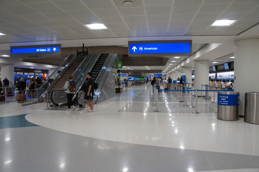 フェニックス空港