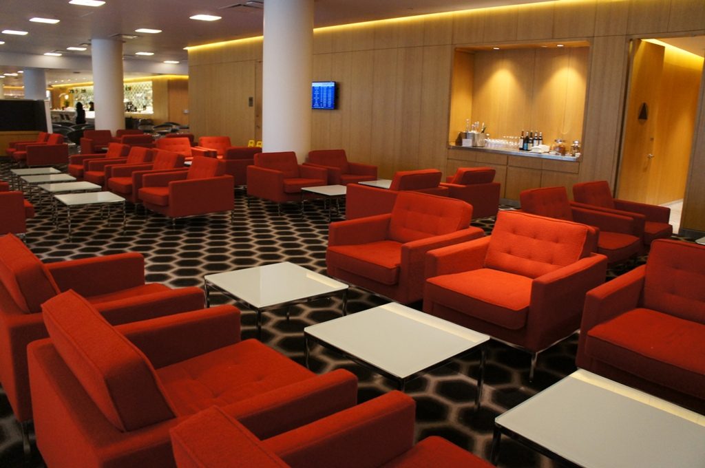 カンタスファーストラウンジ