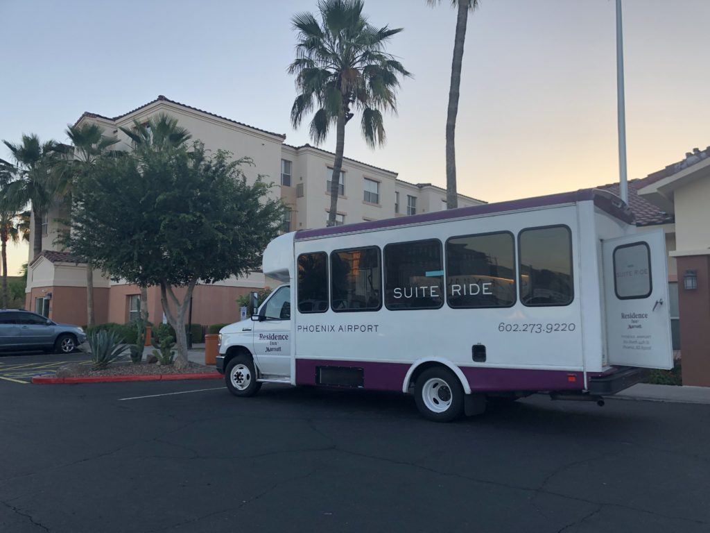 レジデンスイン送迎バス