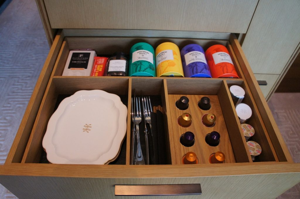 ローズウッド香港ミニバー