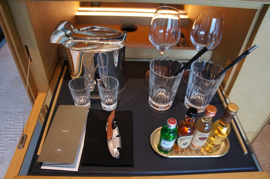 ローズウッド香港ミニバー