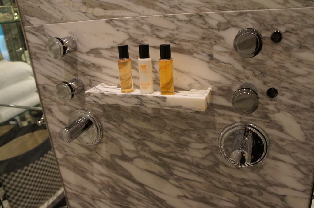 ローズウッド香港バスルーム