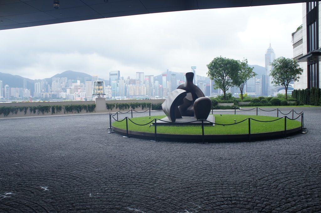 ローズウッド香港車寄せ