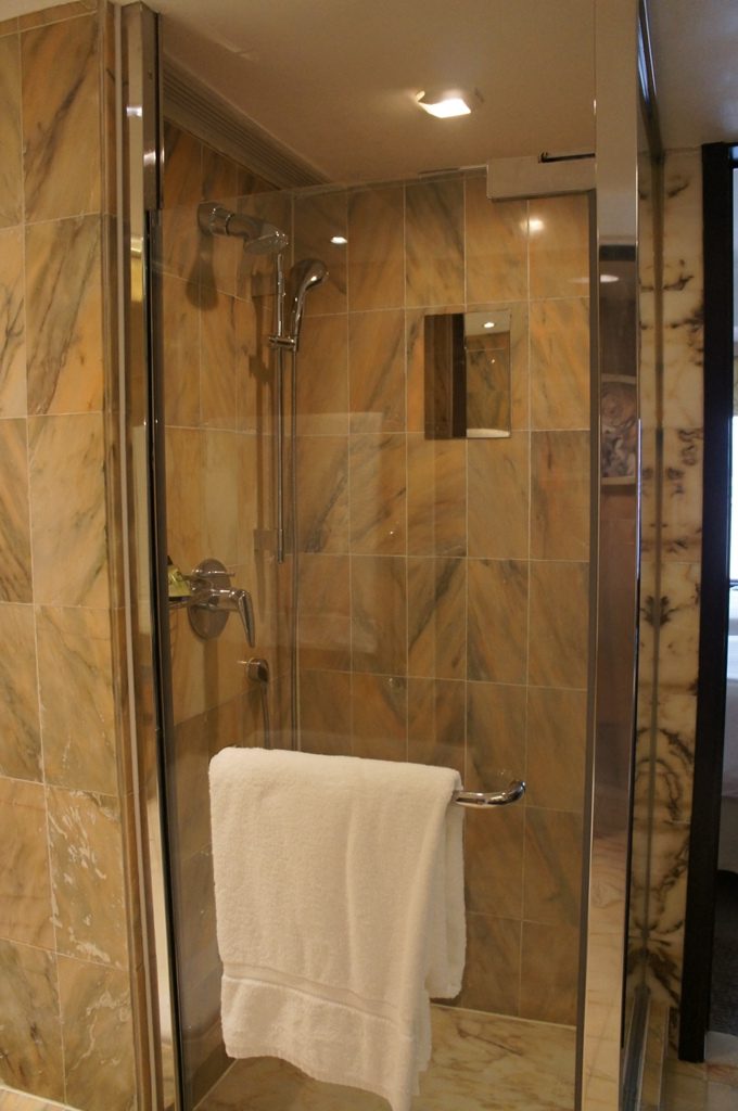 インターコンチネンタル香港シャワールーム