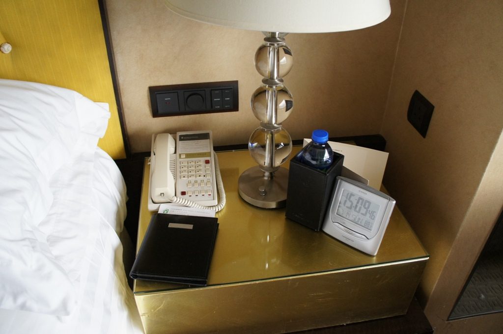 インターコンチネンタル香港ベッドサイド