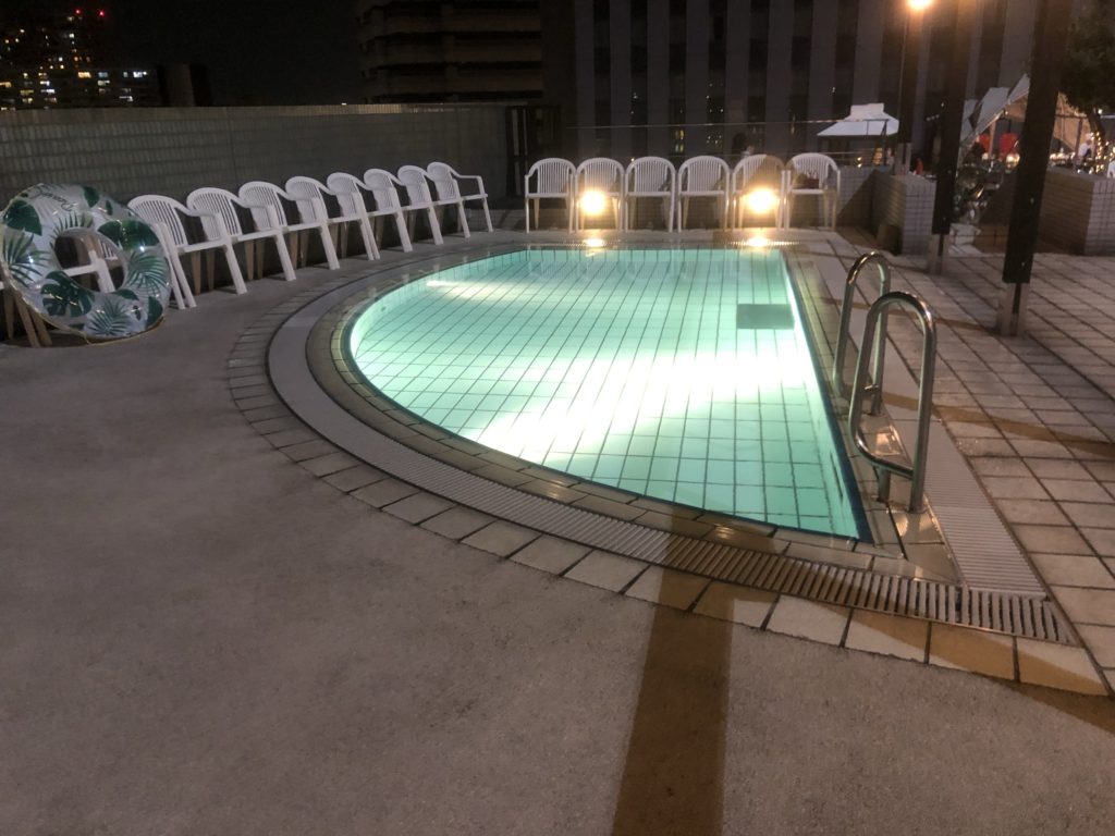 ハイアットリージェンシー大阪ナイトプール