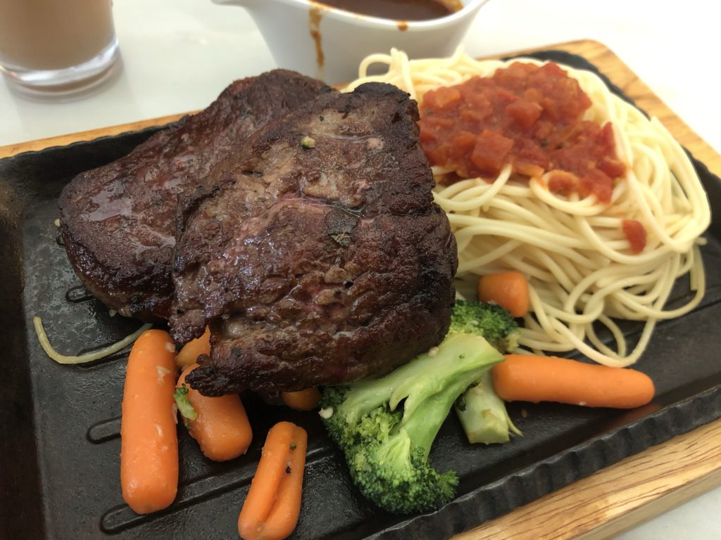 翠華餐廳ステーキ