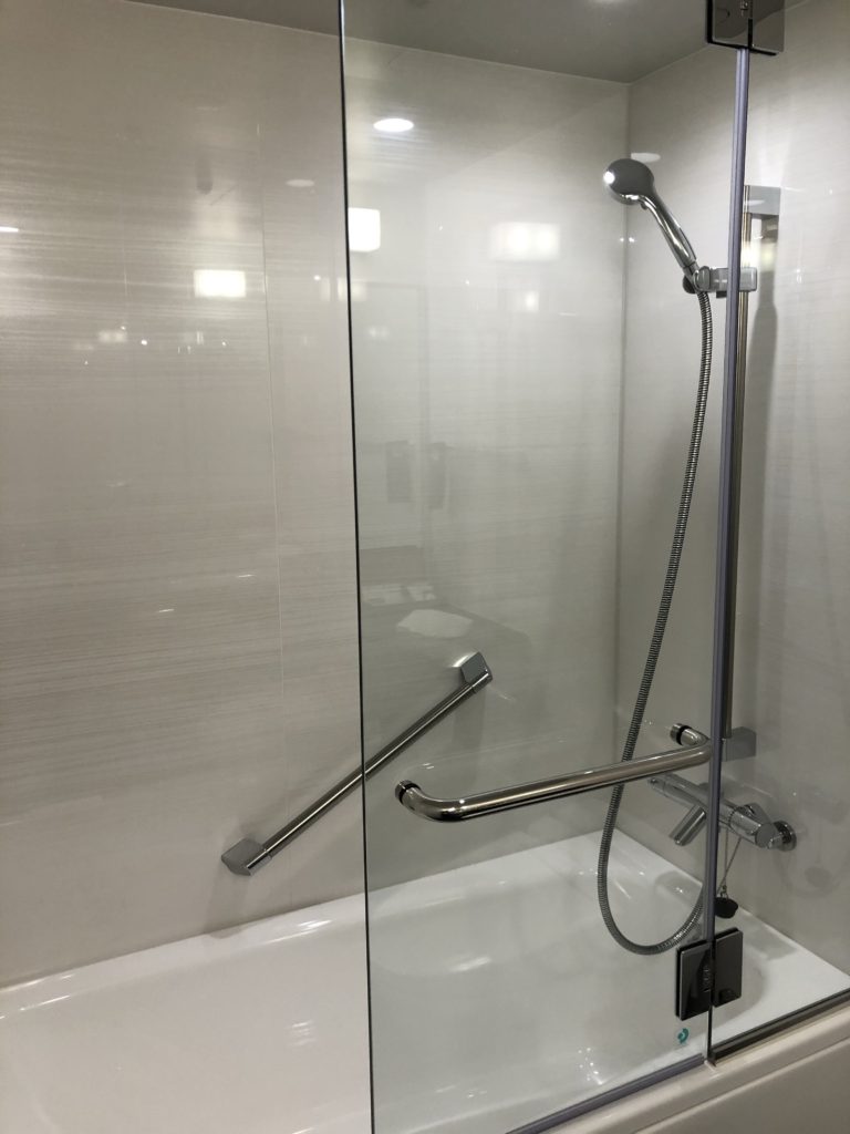 コートヤード新大阪バスルーム