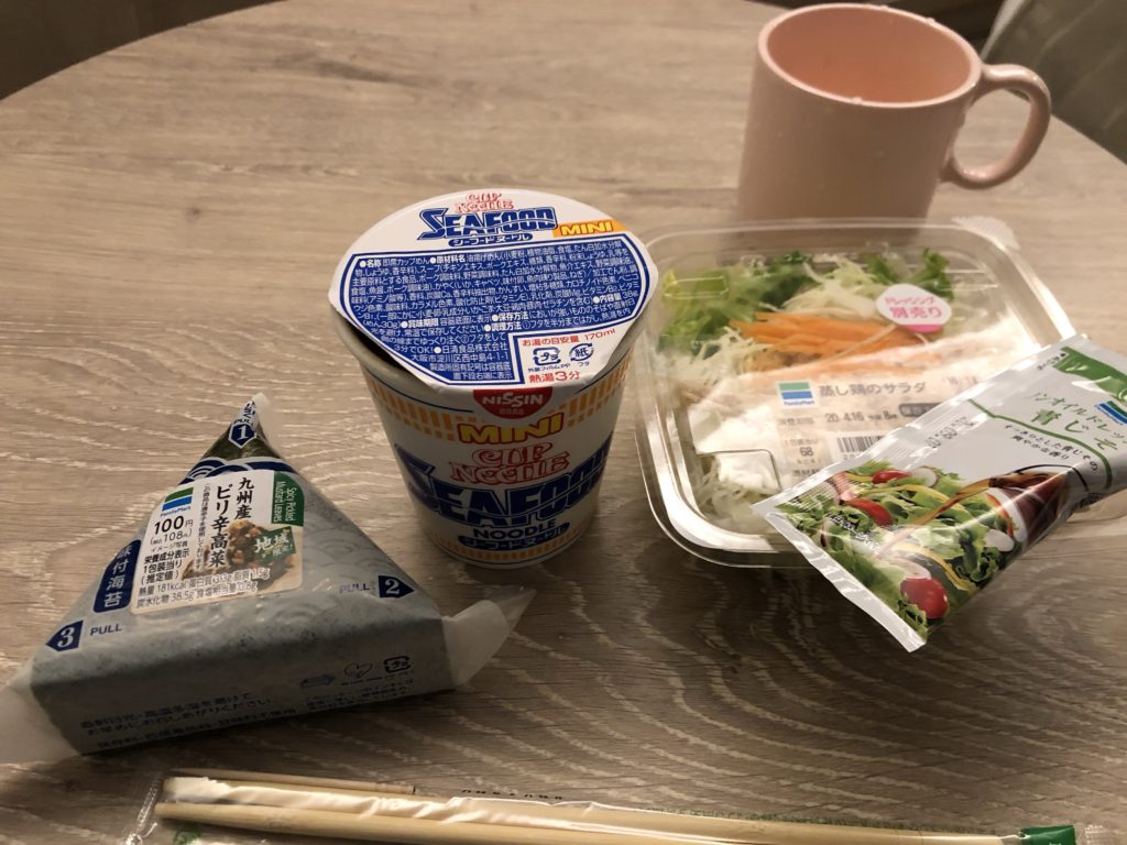 コンビニごはん