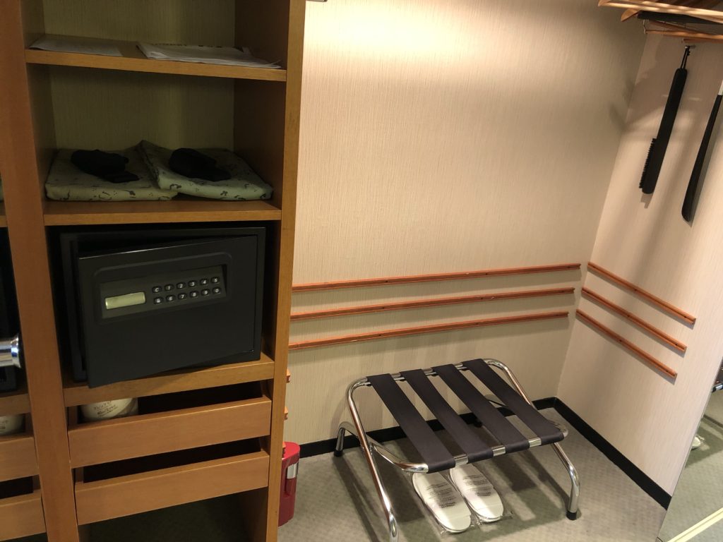 ハイアットリージェンシー大阪クローゼット