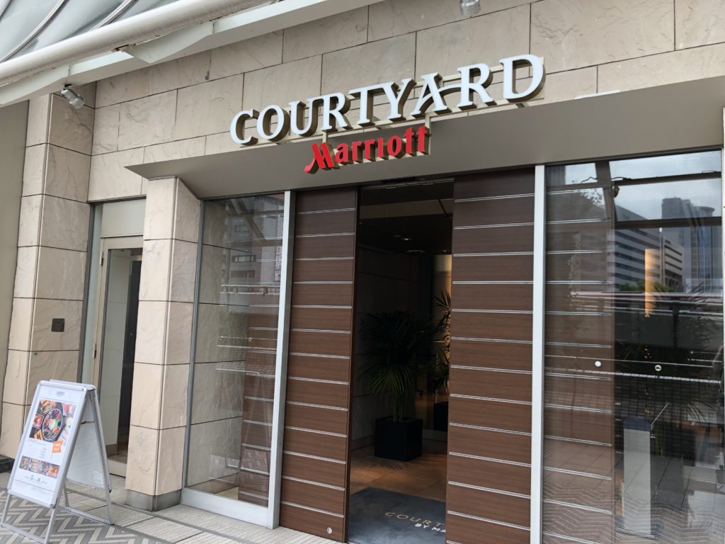 コートヤード新大阪エントランス