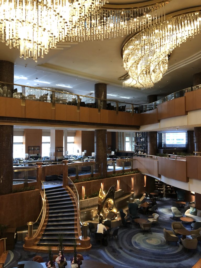 横浜ベイシェラトンロビー