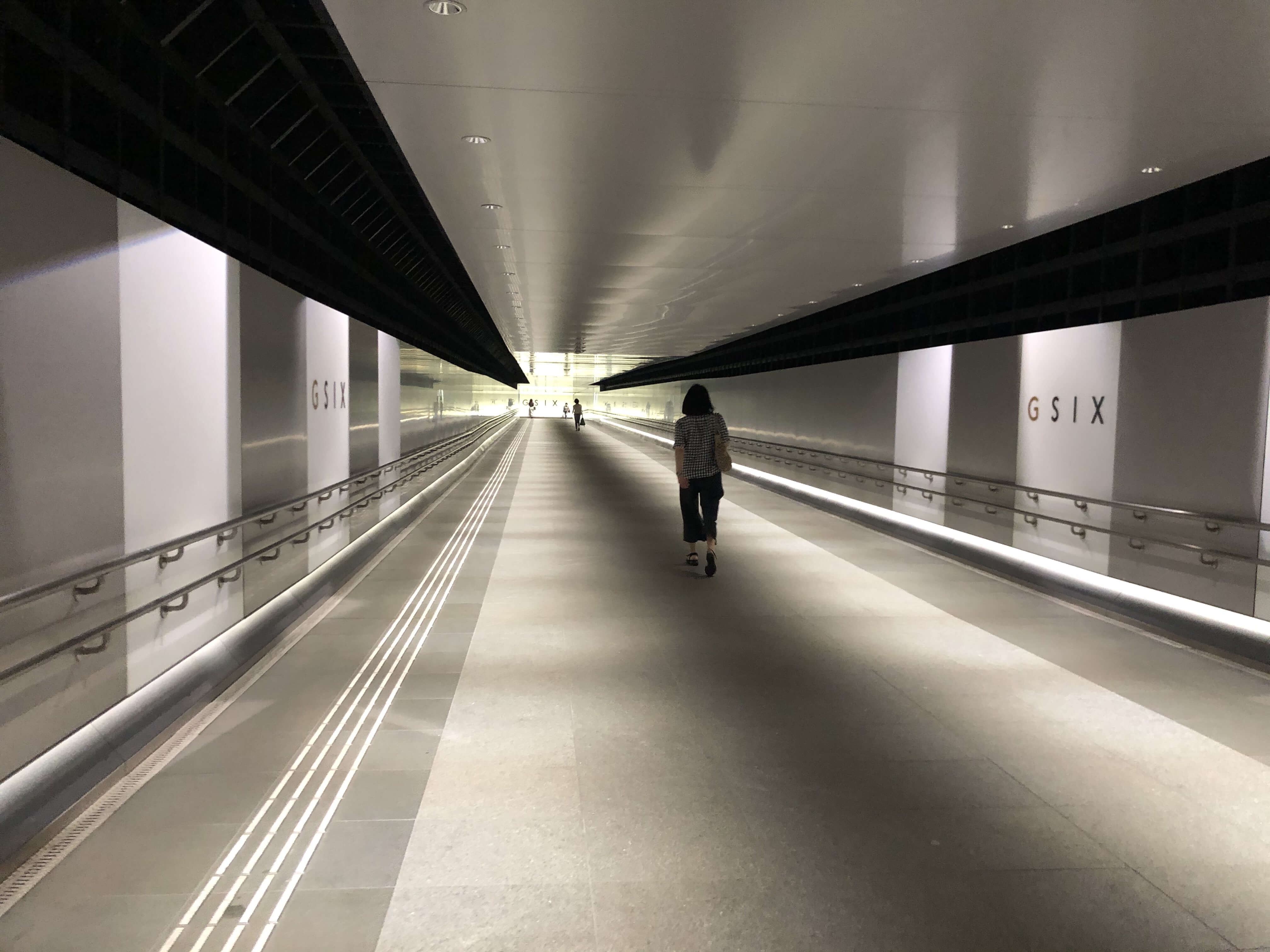 GINZASIX地下通路