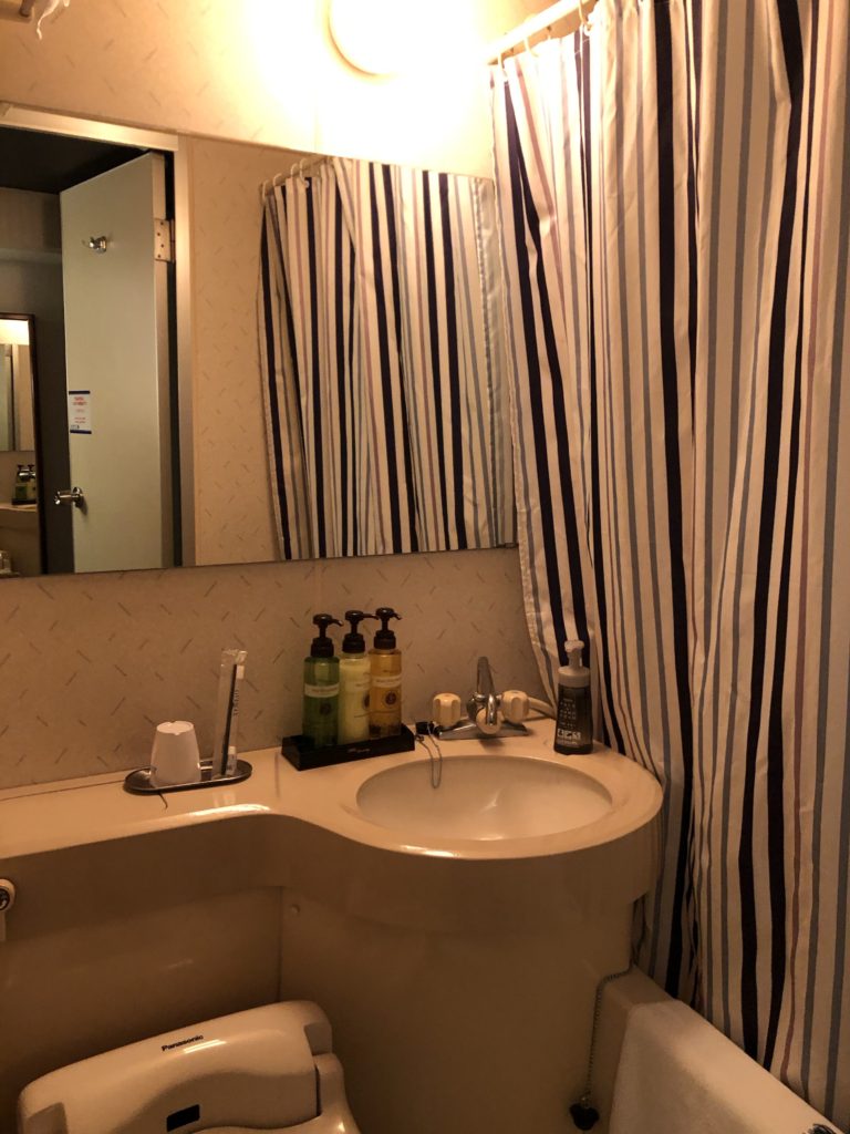 ホテルリブマックス那覇バスルーム