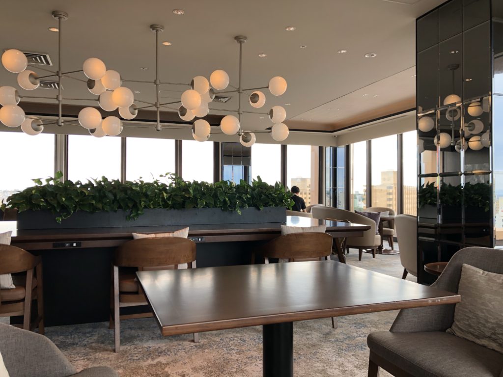 沖縄ハーバービューホテルクラブラウンジ