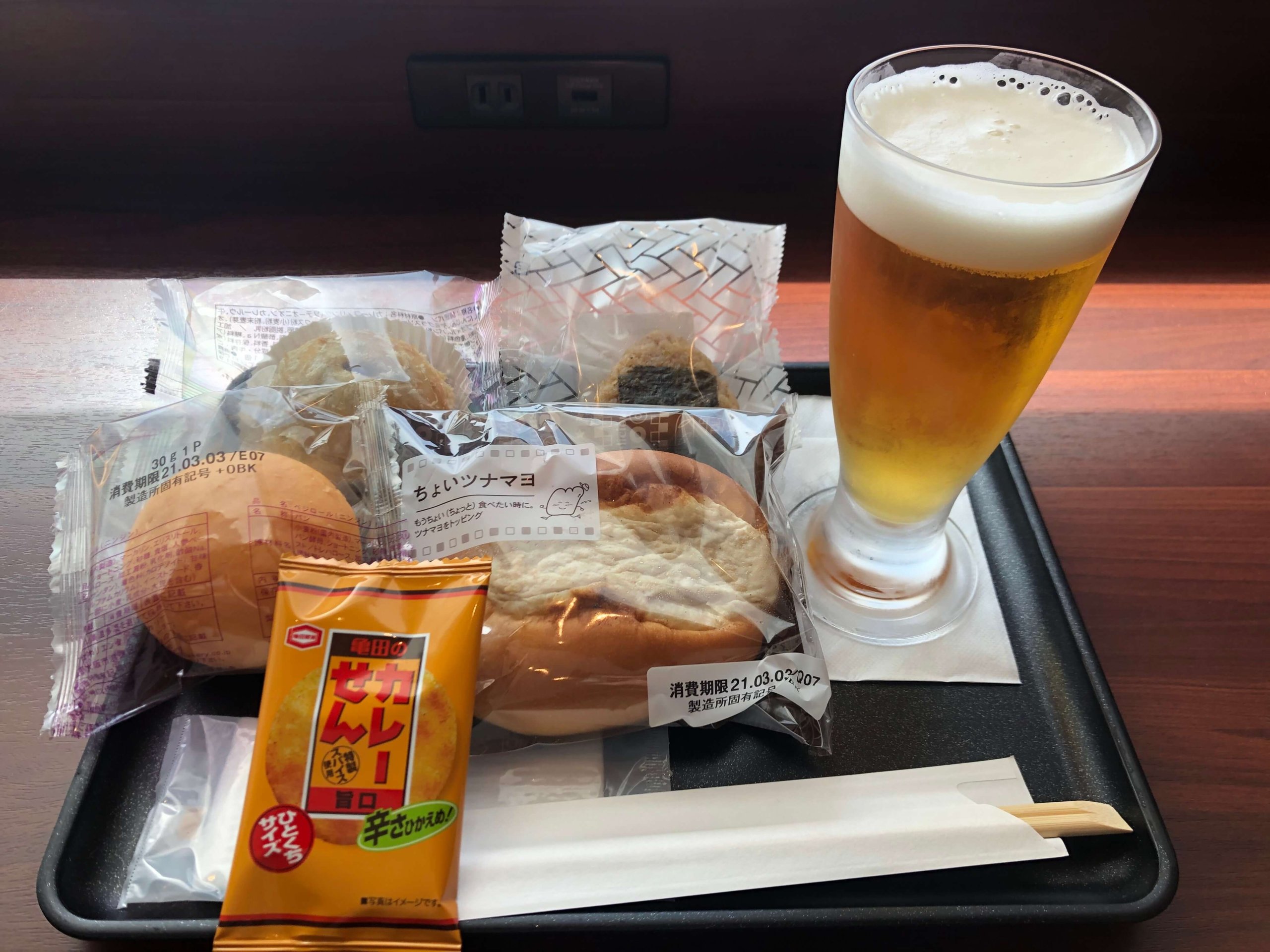 伊丹空港ダイヤモンドプレミアラウンジ食べたもの