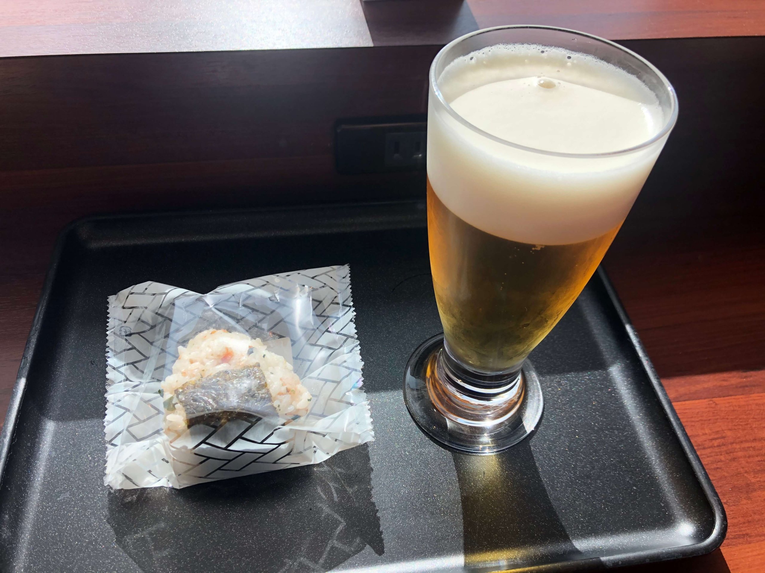 伊丹空港ダイヤモンドプレミアラウンジ食べたもの