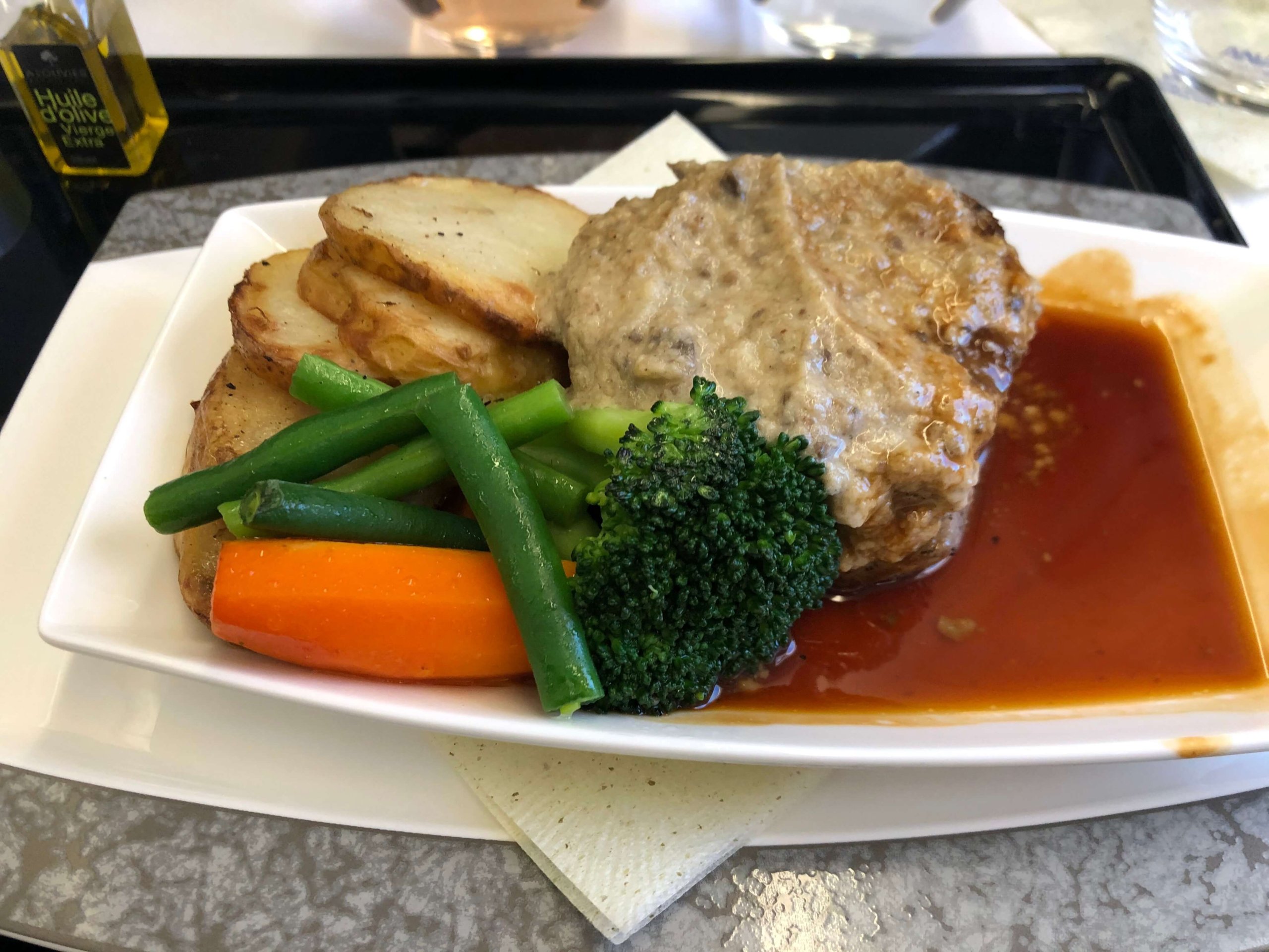 牛フィレ肉のステーキ