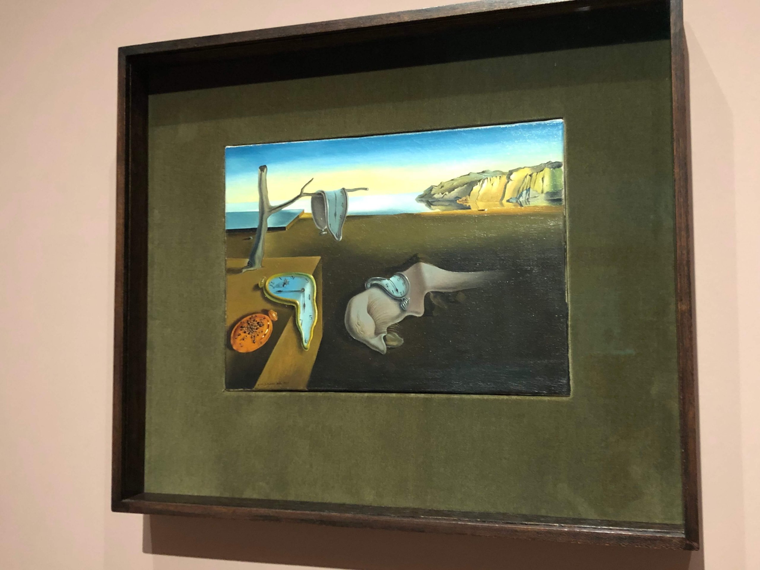 サルバドール・ダリ　記憶の固執